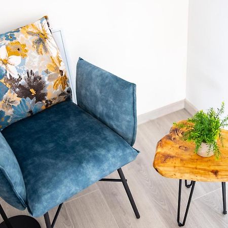 Design-Ferienwohnung In Kelberg Am Nuerburgring: Platz Fuer 6, Kueche, Wifi, Netflix 외부 사진